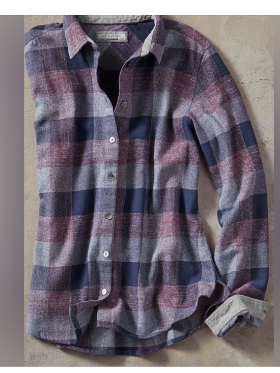 Carbon2Cobalt Tops - Carbon 2 Cobalt Womans shirt medium Winterberry Plaid Button-Down